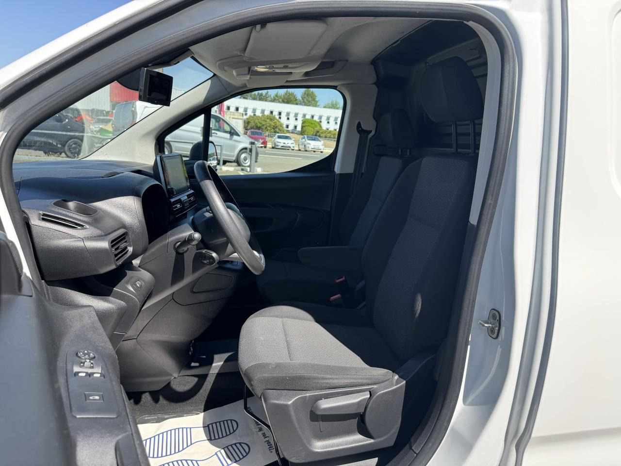 Citroen Berlingo M 650KG BLUEHDI 100 S&S DRIVER - Små skåpbil: bild 4 Citroen Berlingo M 650KG BLUEHDI 100 S&S DRIVER - Små skåpbil: bild 4