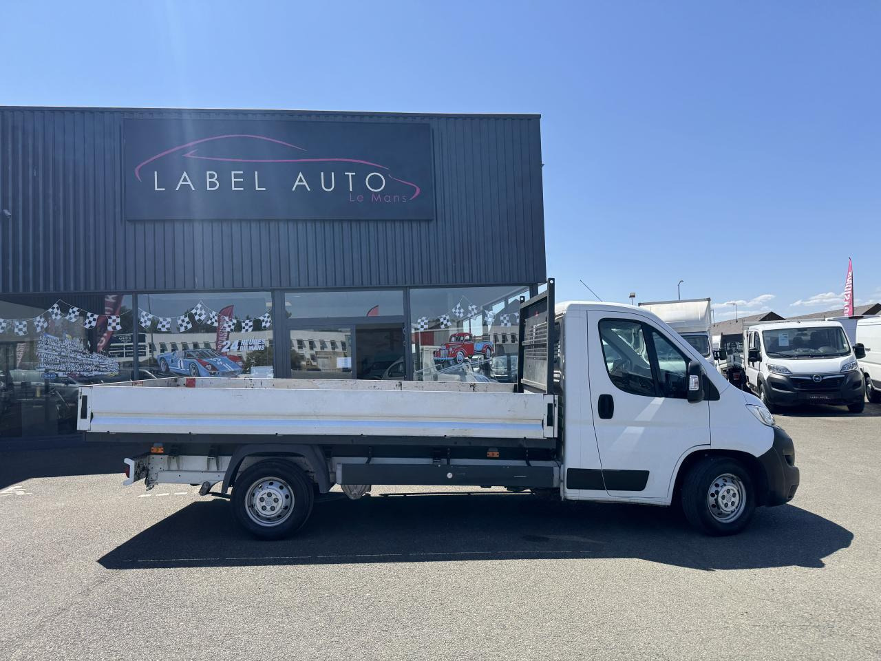 Citroen Jumper CITROËN 3T5 PLATEAU 4M20 2.2 HDI 140 CH CONTROL - Transportbil med flak: bild 1 Citroen Jumper CITROËN 3T5 PLATEAU 4M20 2.2 HDI 140 CH CONTROL - Transportbil med flak: bild 1