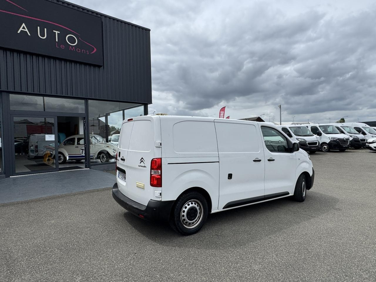 Citroen Jumpy M 1.5 BLUEHDI 120CH S&S DRIVER - Skåpbil: bild 5 Citroen Jumpy M 1.5 BLUEHDI 120CH S&S DRIVER - Skåpbil: bild 5