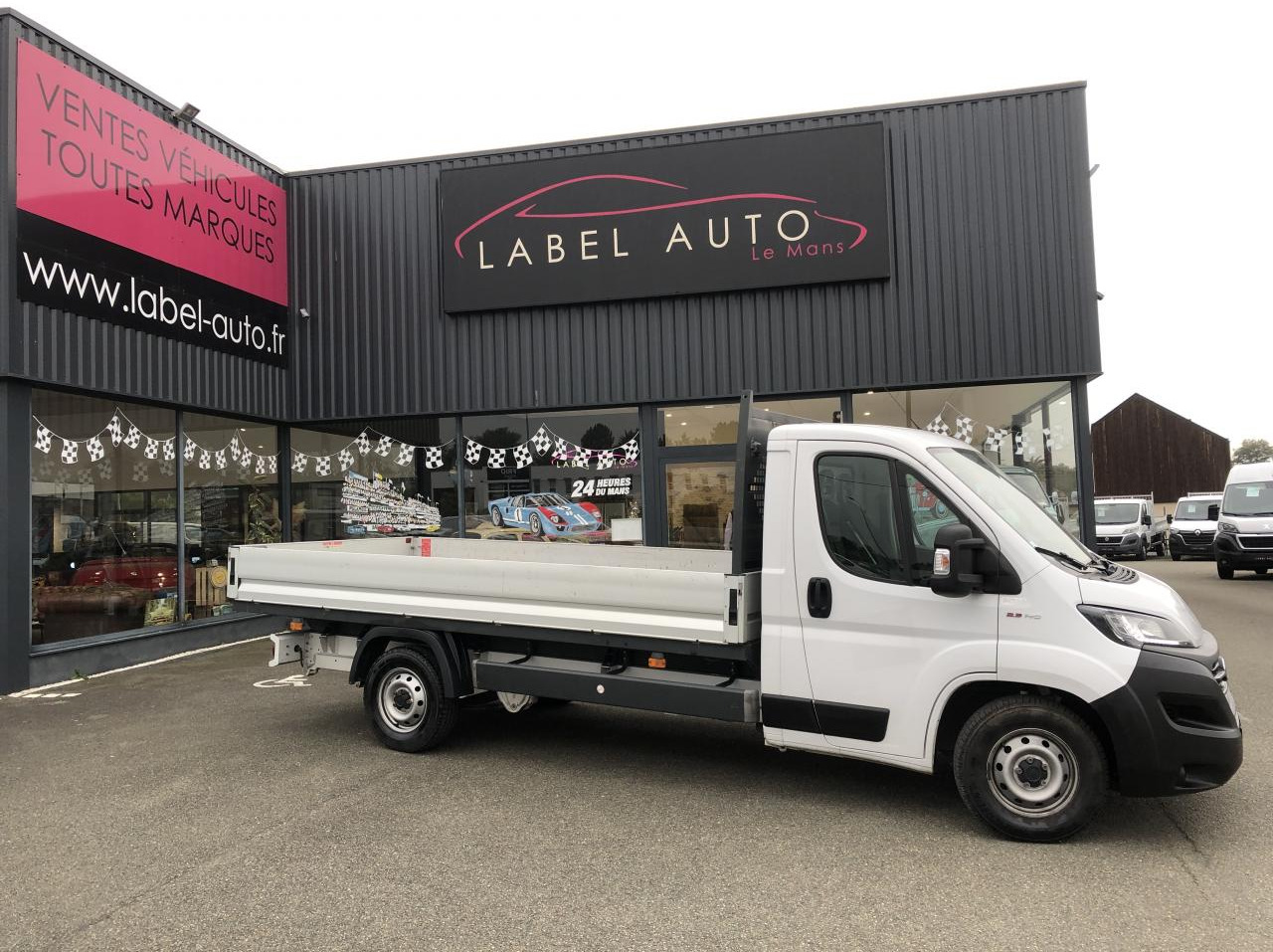 FIAT DUCATO 3T5 PLATEAU 4M20 2.3 MJT 140CH - Transportbil med flak: bild 1 FIAT DUCATO 3T5 PLATEAU 4M20 2.3 MJT 140CH - Transportbil med flak: bild 1