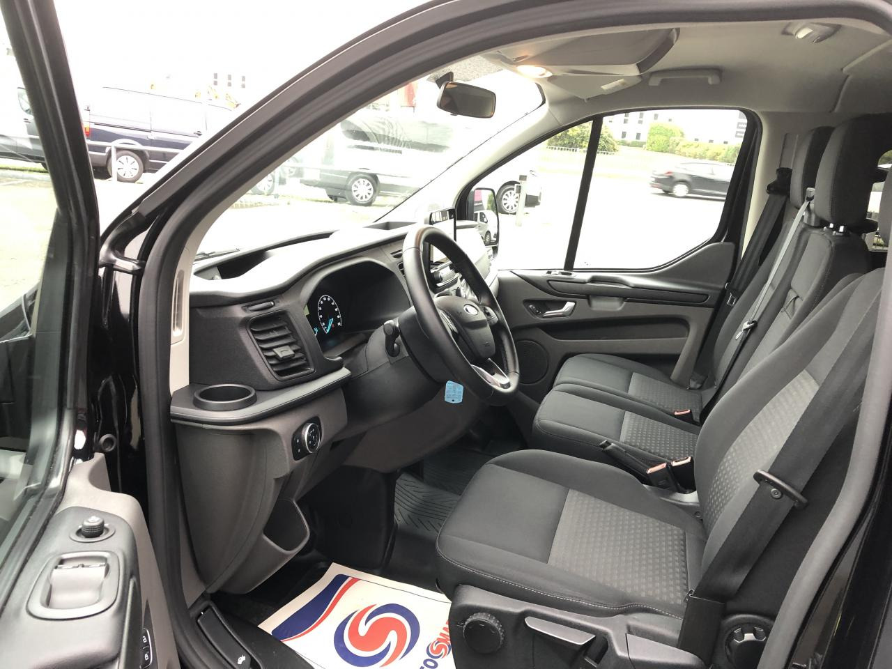 FORD transit custom kombi Transit Custom 2.0 EcoBlue 130 ch BVA S&S combi 9 places 320 L2H1 Trend Business - Persontransport: bild 3 FORD transit custom kombi Transit Custom 2.0 EcoBlue 130 ch BVA S&S combi 9 places 320 L2H1 Trend Business - Persontransport: bild 3