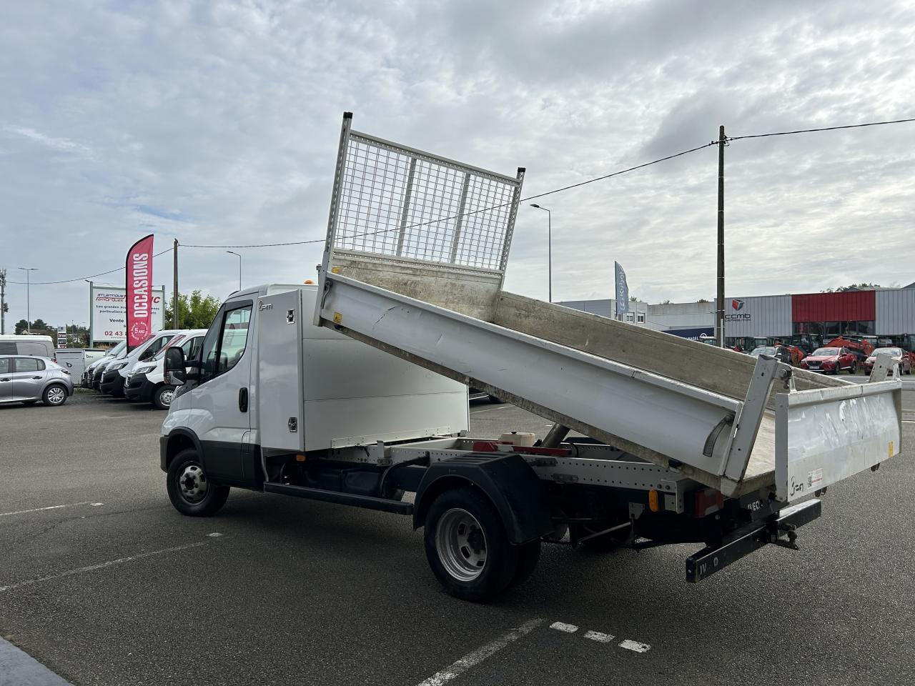 Transportbil med tippflak IVECO Daily 35 C 16H BENNE + COFFRE 3.0 160CH: bild 8