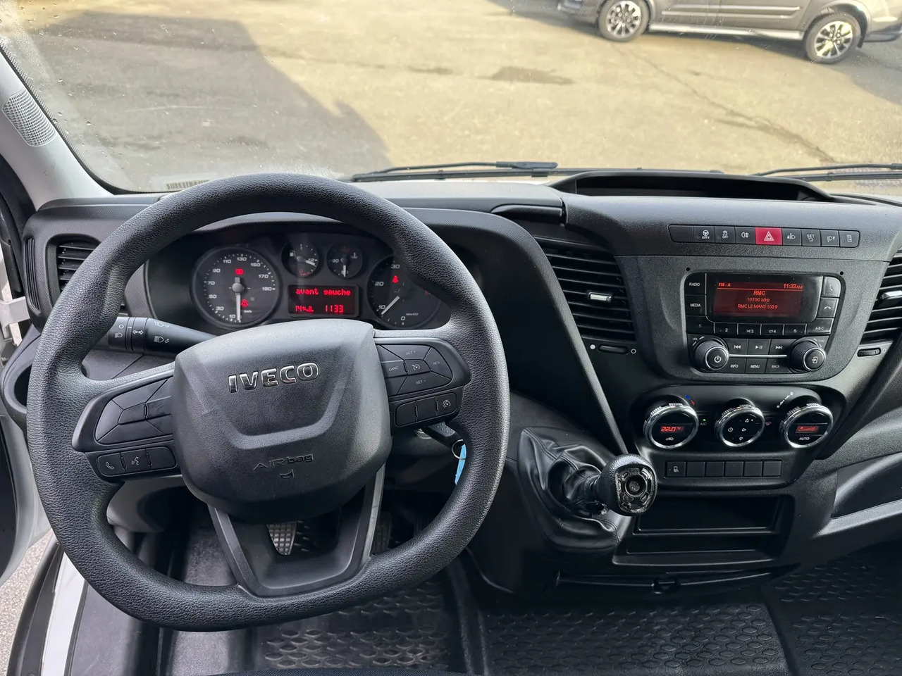 Iveco Daily 35C16 EMPATTEMENT 4100 - Volymskåp: bild 4 Iveco Daily 35C16 EMPATTEMENT 4100 - Volymskåp: bild 4