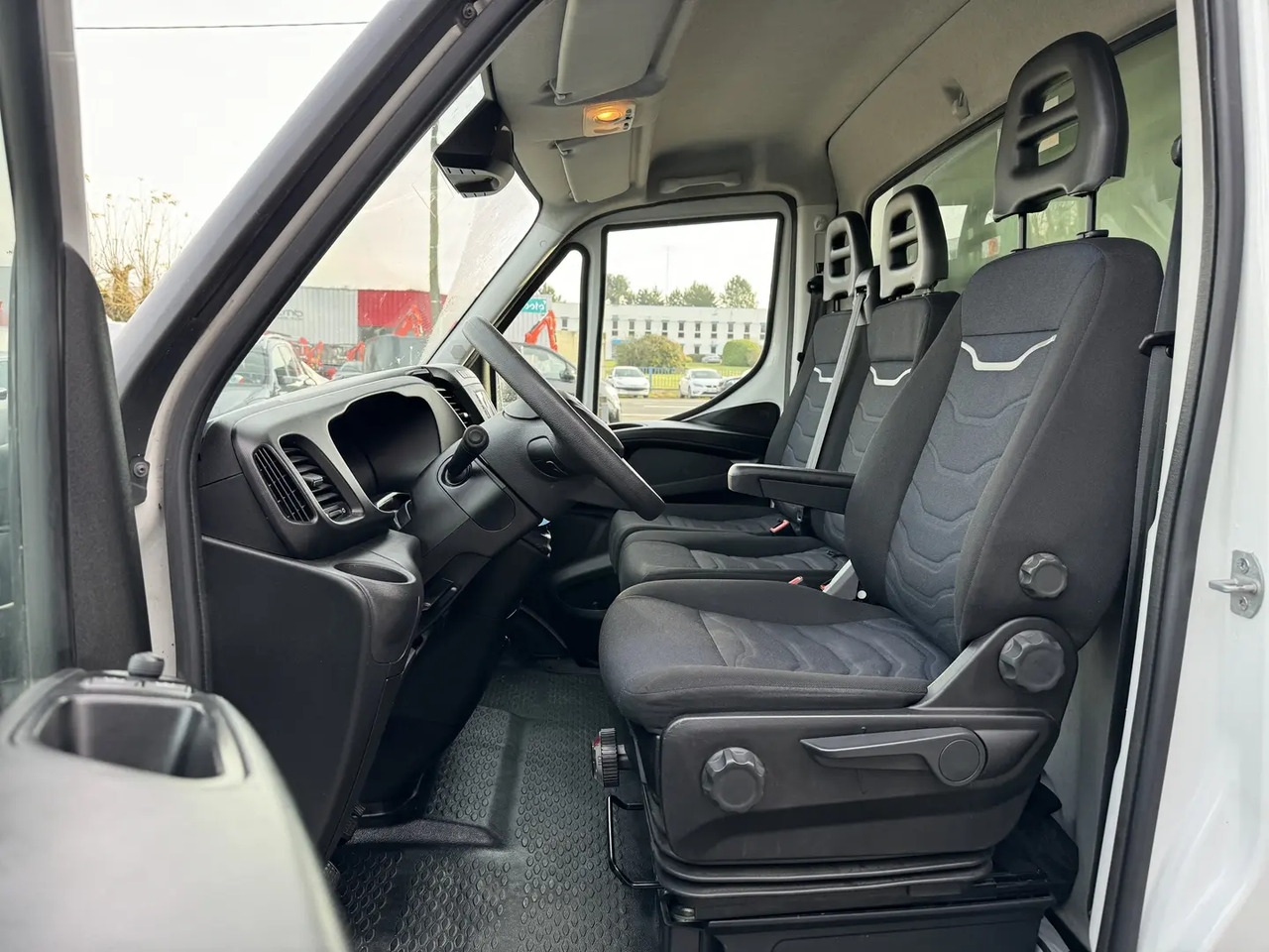 Iveco Daily 35C16 EMPATTEMENT 4100 - Volymskåp: bild 5 Iveco Daily 35C16 EMPATTEMENT 4100 - Volymskåp: bild 5