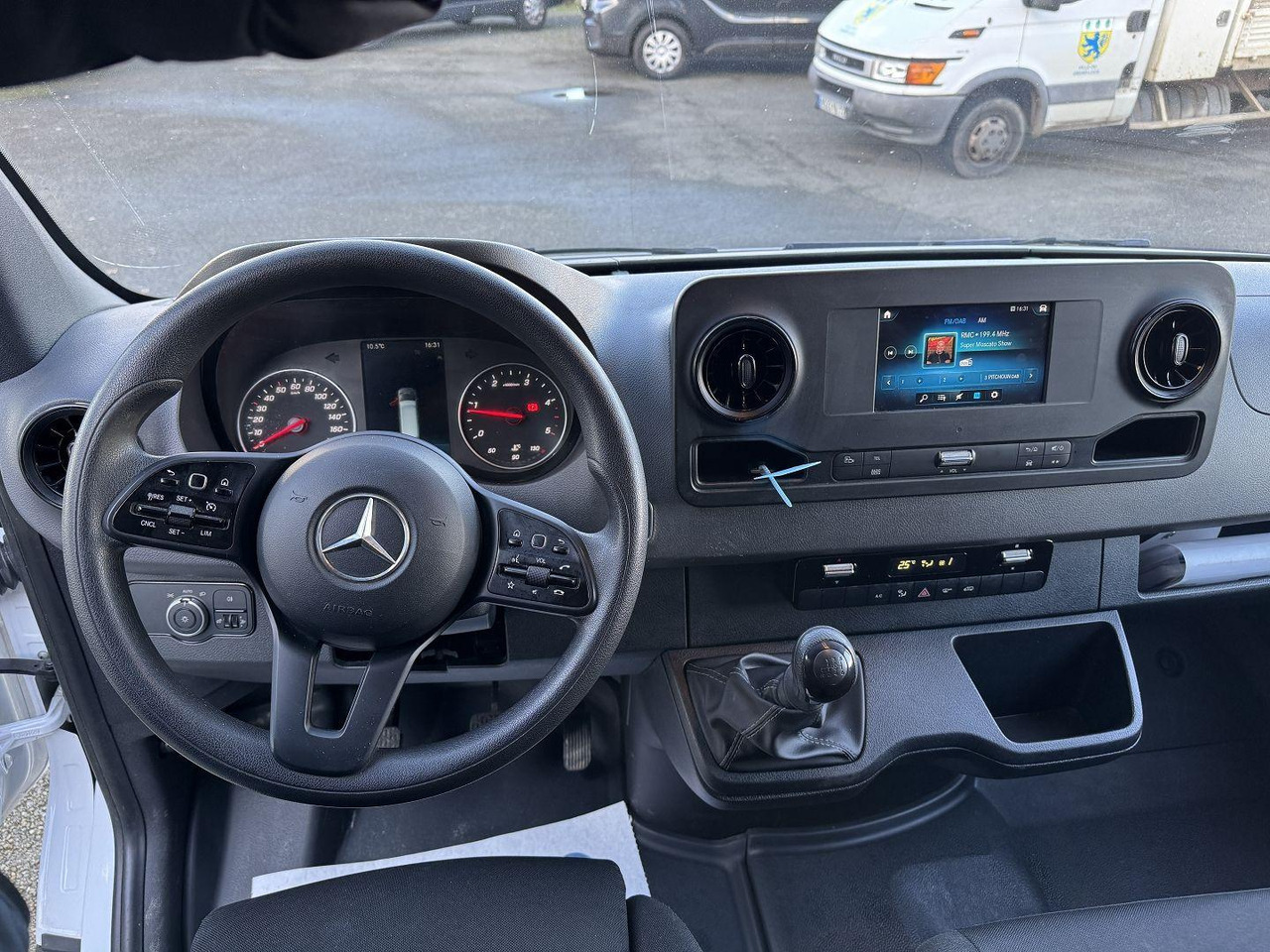 Mercedes Sprinter 315 CDI 37 3T5 PRO - Skåpbil: bild 4 Mercedes Sprinter 315 CDI 37 3T5 PRO - Skåpbil: bild 4