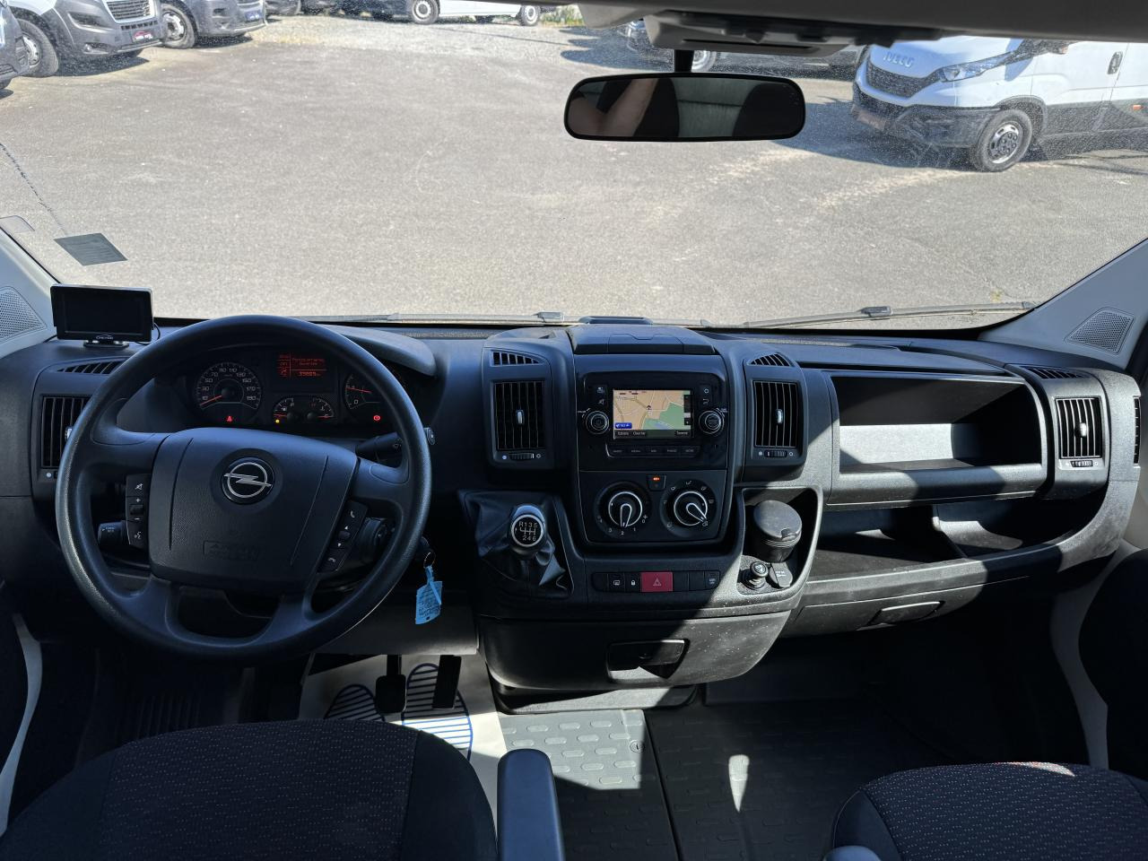 OPEL MOVANO 3T5 BENNE + COFFRE DOUBLE CABINE 6PL 2.2 HDI 165CH - Transportbil med tippflak, Dubbelhytt transportbil: bild 2 OPEL MOVANO 3T5 BENNE + COFFRE DOUBLE CABINE 6PL 2.2 HDI 165CH - Transportbil med tippflak, Dubbelhytt transportbil: bild 2