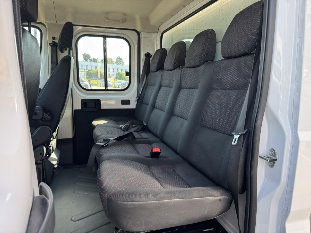Opel Movano combi 165CH BLUEHDI S&S BENNE COFFRE DOUBLE CABINE 6 PLACES - Transportbil med tippflak: bild 5 Opel Movano combi 165CH BLUEHDI S&S BENNE COFFRE DOUBLE CABINE 6 PLACES - Transportbil med tippflak: bild 5