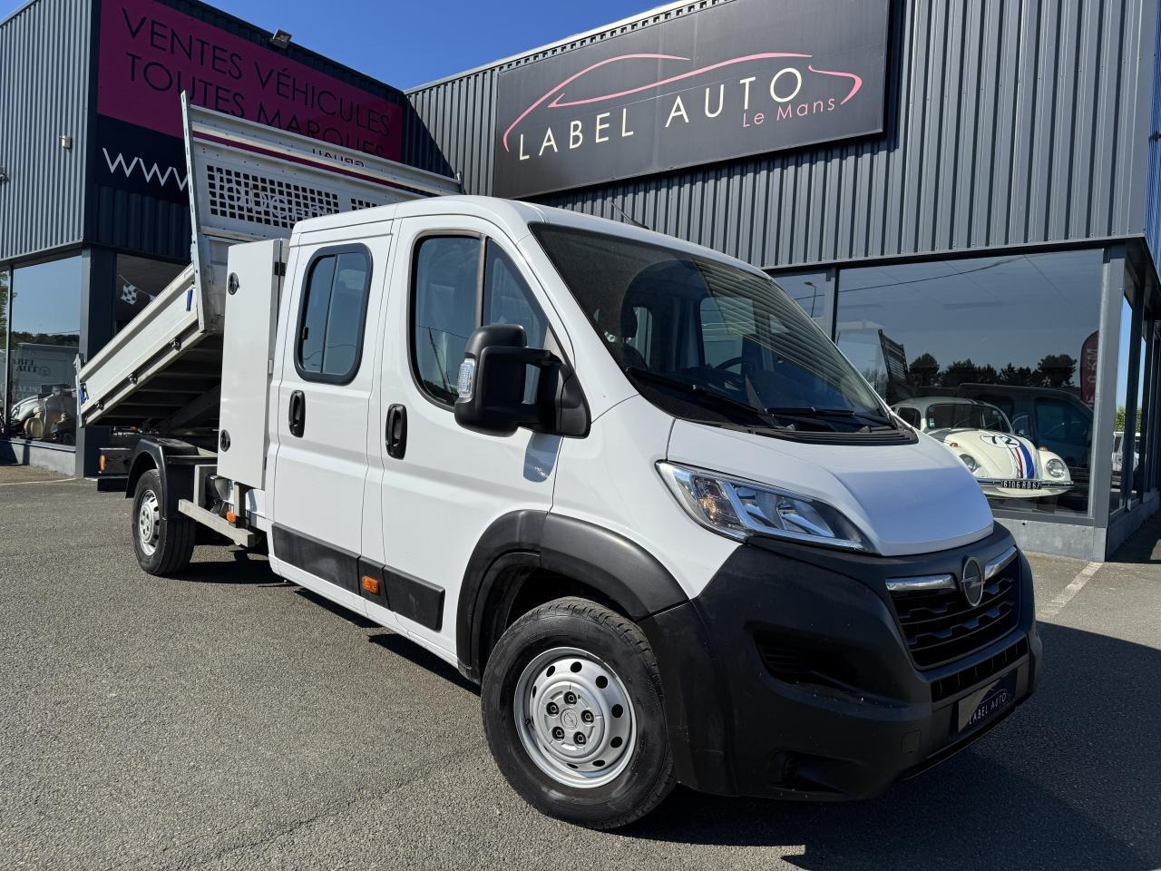Opel Movano combi 165CH BLUEHDI S&S BENNE COFFRE DOUBLE CABINE 6 PLACES - Transportbil med tippflak: bild 2 Opel Movano combi 165CH BLUEHDI S&S BENNE COFFRE DOUBLE CABINE 6 PLACES - Transportbil med tippflak: bild 2