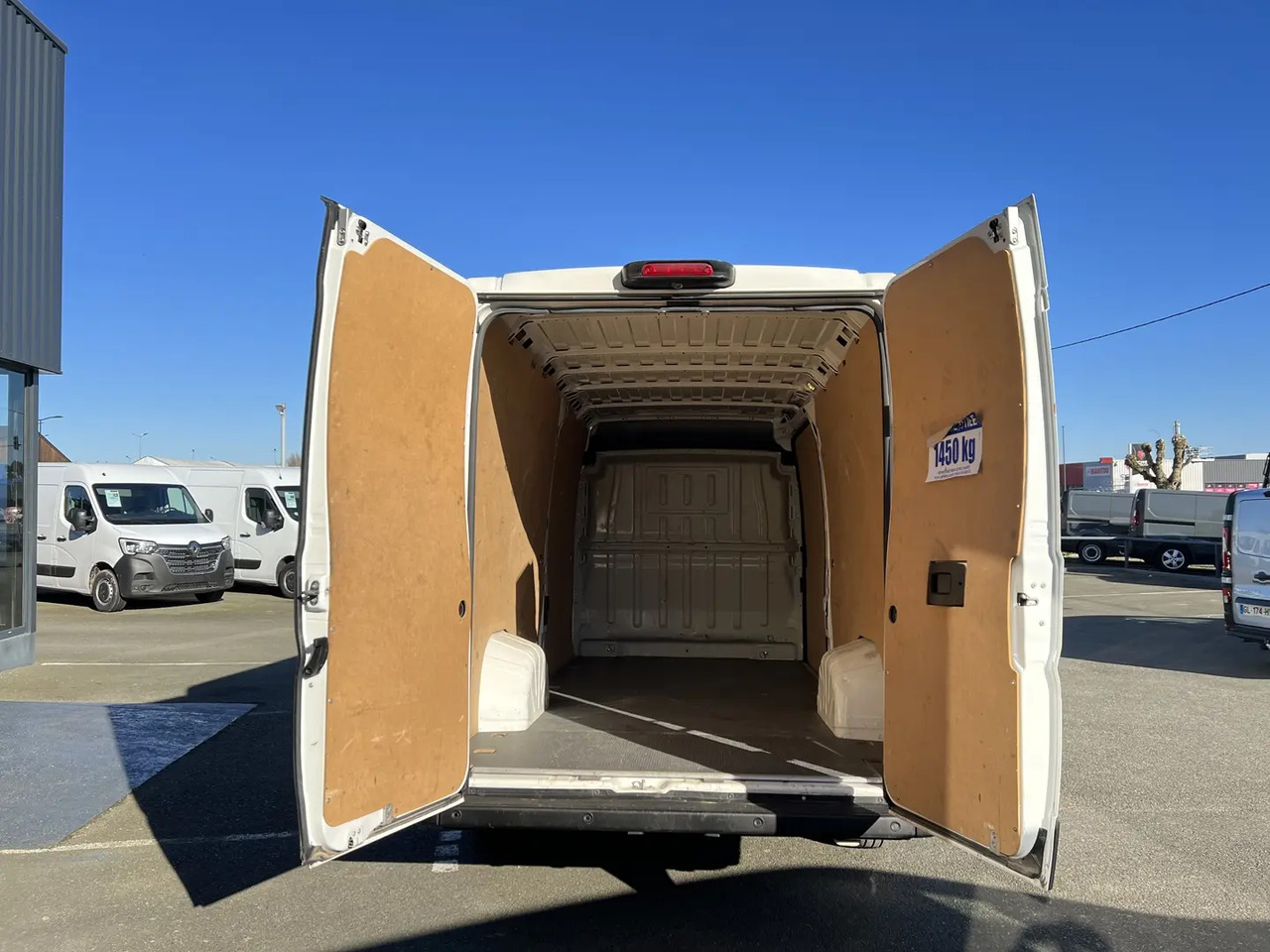 Peugeot Boxer 435 L4H2 2.2 BLUEHDI S&S 140CH ASPHALT - Övrig maskin: bild 3 Peugeot Boxer 435 L4H2 2.2 BLUEHDI S&S 140CH ASPHALT - Övrig maskin: bild 3