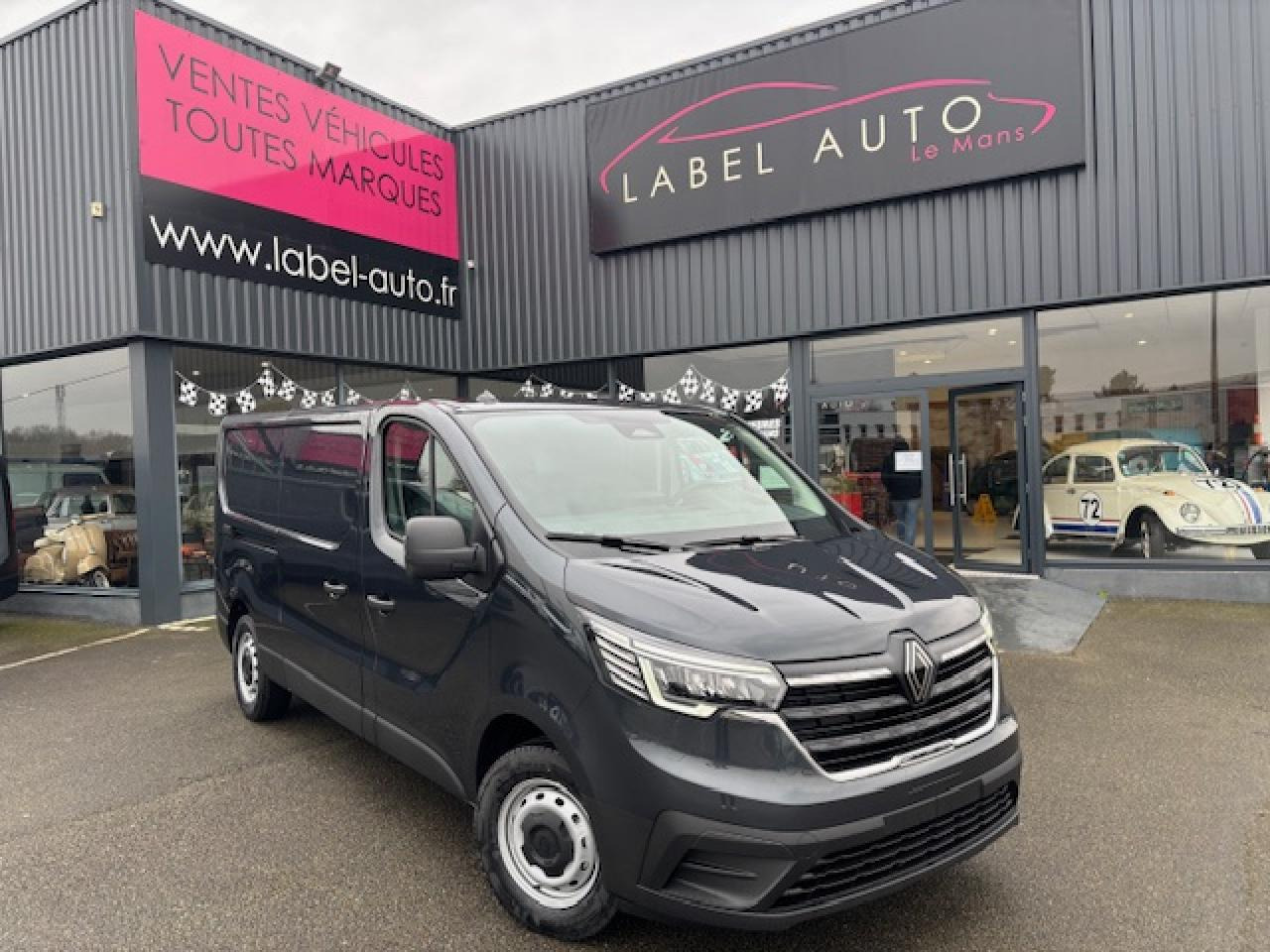 RENAULT TRAFIC 3T0 L1H1 2.0 DCI 150CH - Skåpbil: bild 1 RENAULT TRAFIC 3T0 L1H1 2.0 DCI 150CH - Skåpbil: bild 1