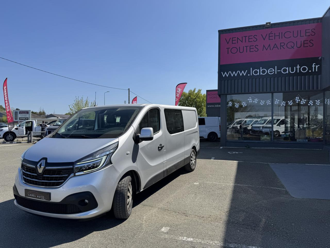 RENAULT trafic L2H1 2.0 DCI 145CH CABINE APPROFONDIE 6 PLACES CONFORT EDC - Skåpbil: bild 4 RENAULT trafic L2H1 2.0 DCI 145CH CABINE APPROFONDIE 6 PLACES CONFORT EDC - Skåpbil: bild 4