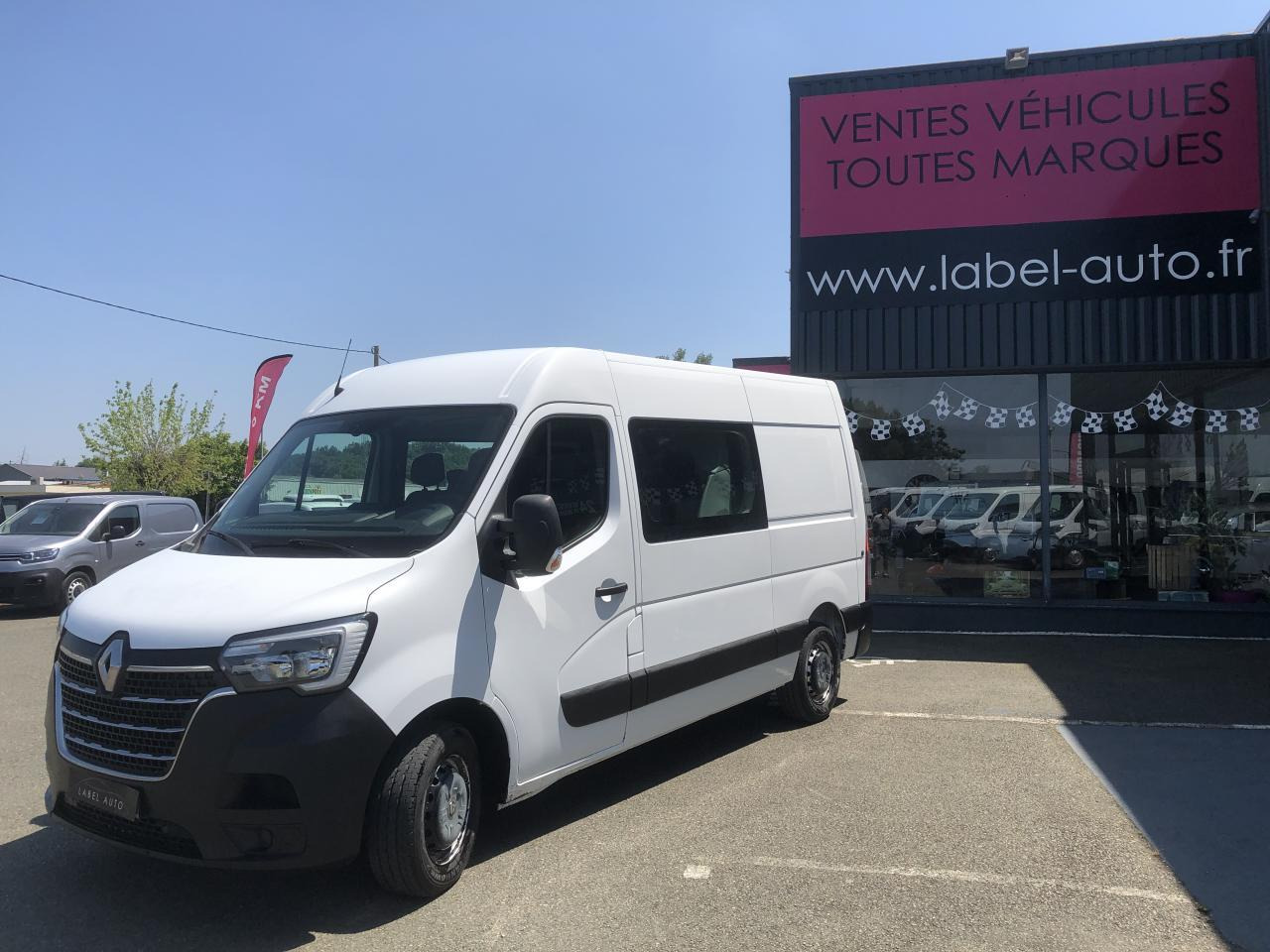 Renault Master F3300 L2H2 2.3 DCI 135CH CABINE APPROFONDIE CONFORT 7 PLACES - Dubbelhytt transportbil: bild 5 Renault Master F3300 L2H2 2.3 DCI 135CH CABINE APPROFONDIE CONFORT 7 PLACES - Dubbelhytt transportbil: bild 5