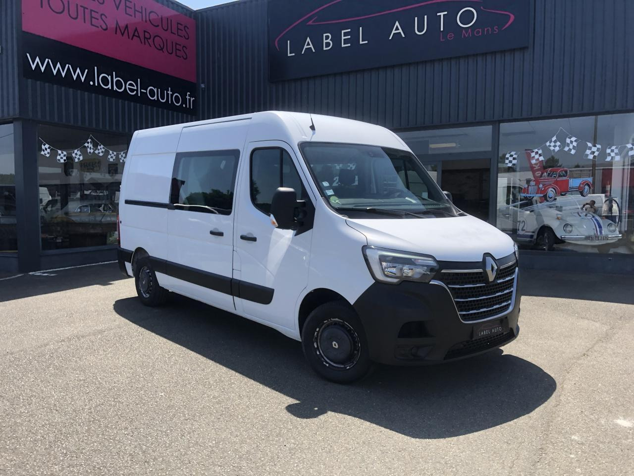 Renault Master F3300 L2H2 2.3 DCI 135CH CABINE APPROFONDIE CONFORT 7 PLACES - Dubbelhytt transportbil: bild 1 Renault Master F3300 L2H2 2.3 DCI 135CH CABINE APPROFONDIE CONFORT 7 PLACES - Dubbelhytt transportbil: bild 1