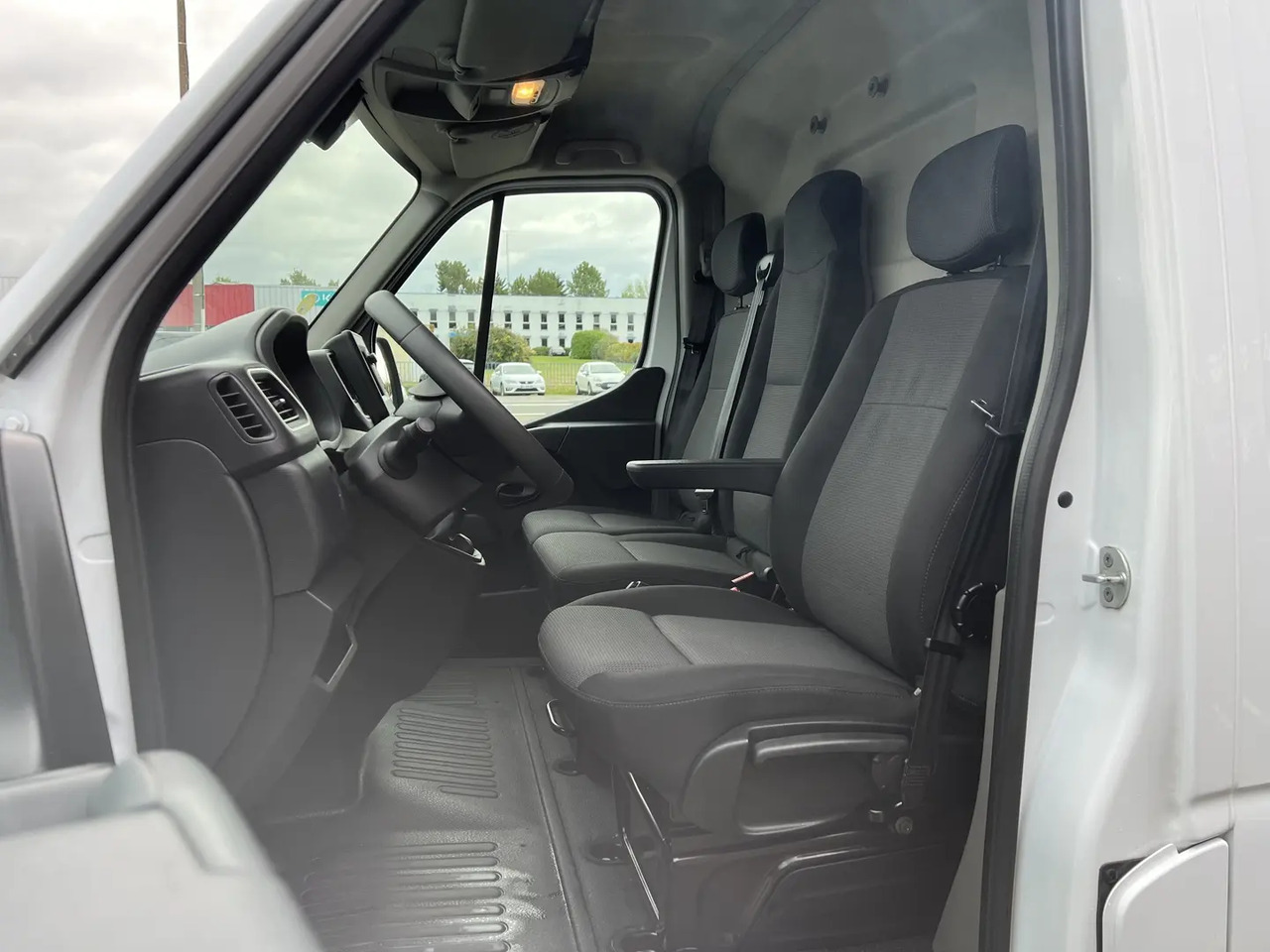 Renault Master F3300 L2H2 2.3 DCI 135CH CONFORT EURO6 - Skåpbil: bild 5 Renault Master F3300 L2H2 2.3 DCI 135CH CONFORT EURO6 - Skåpbil: bild 5