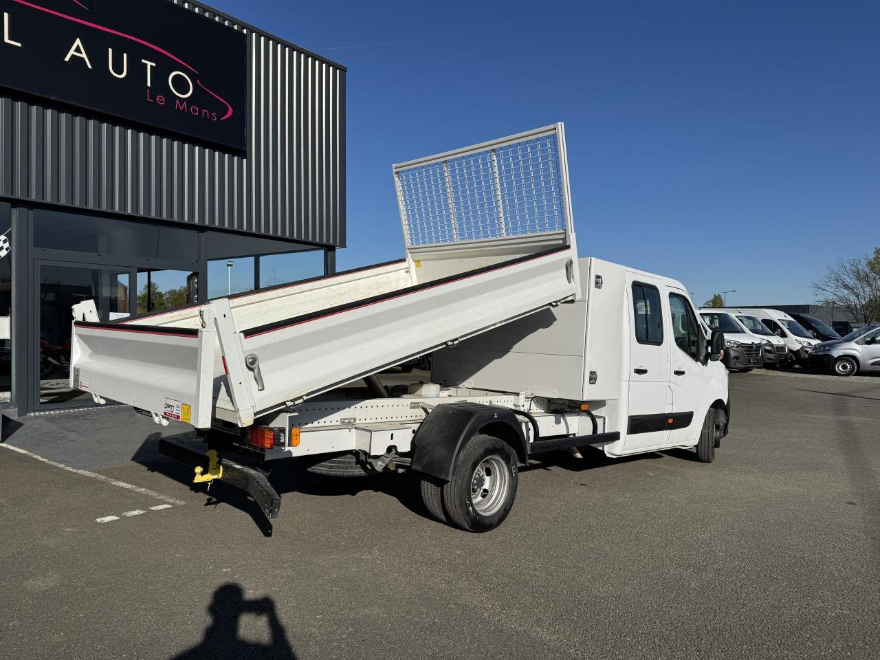 Renault Master RENAULT 3T5 BENNE + COFFRE RJ DOUBLE CABINE 6 PL 2.3 DCI 130 CH CONFORT + GPS + REGUL + CLIM - Transportbil med tippflak: bild 5 Renault Master RENAULT 3T5 BENNE + COFFRE RJ DOUBLE CABINE 6 PL 2.3 DCI 130 CH CONFORT + GPS + REGUL + CLIM - Transportbil med tippflak: bild 5