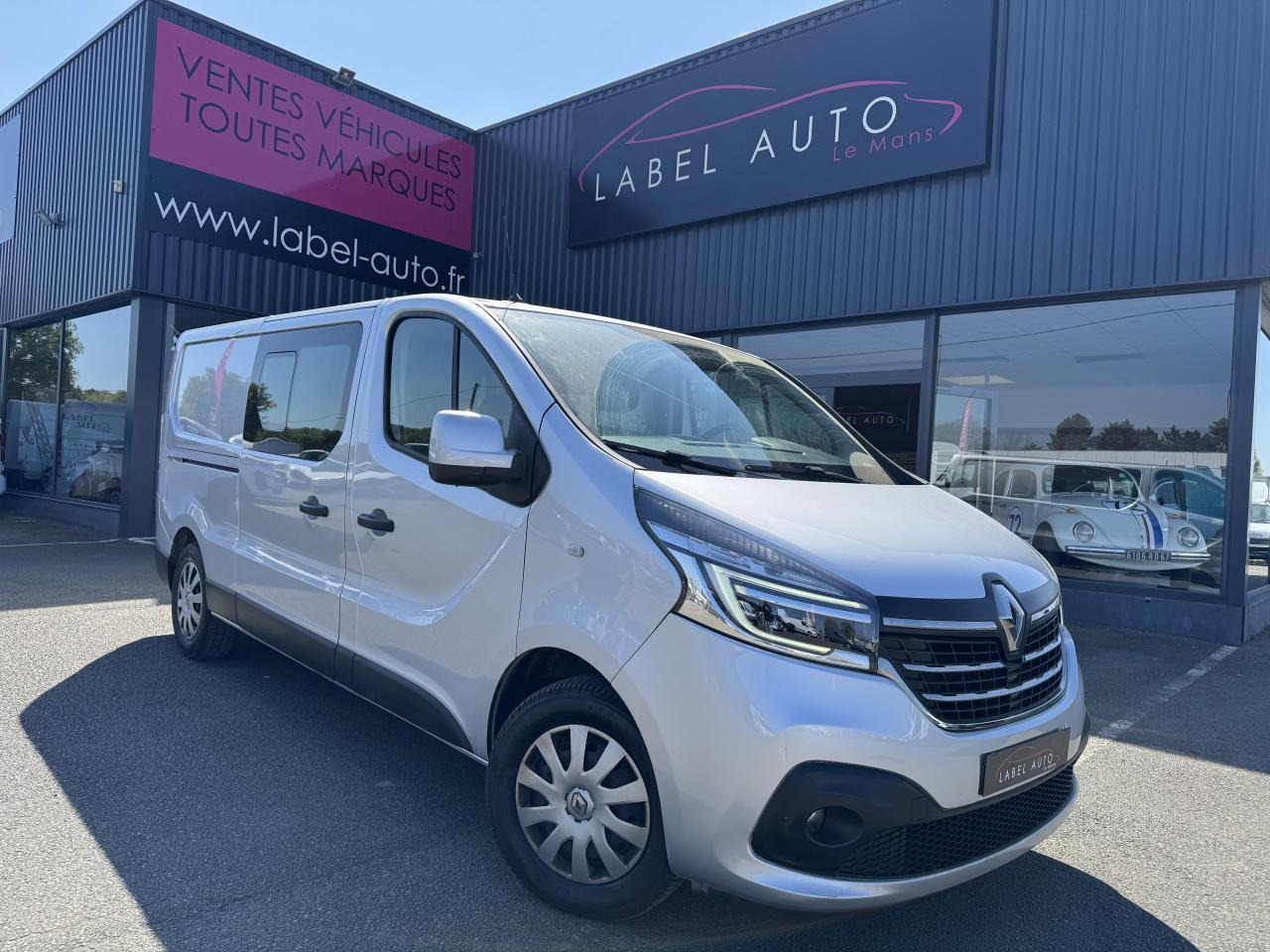 Renault Trafic L2H1 2.0 DCI 145CH CABINE APPROFONDIE 6 PLACES CONFORT EDC - Dubbelhytt transportbil: bild 2 Renault Trafic L2H1 2.0 DCI 145CH CABINE APPROFONDIE 6 PLACES CONFORT EDC - Dubbelhytt transportbil: bild 2