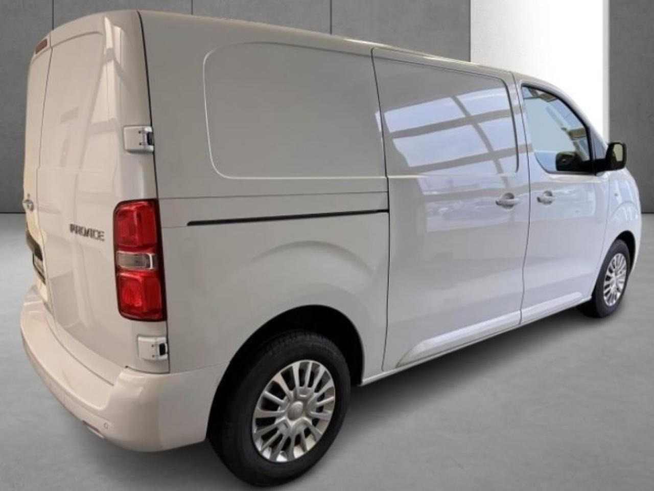 TOYOTA Proace 2.0 140 D-4D - Start&Stop 2016 FOURGON Fourgon Medium Start PHASE 2 - Skåpbil: bild 4 TOYOTA Proace 2.0 140 D-4D - Start&Stop 2016 FOURGON Fourgon Medium Start PHASE 2 - Skåpbil: bild 4