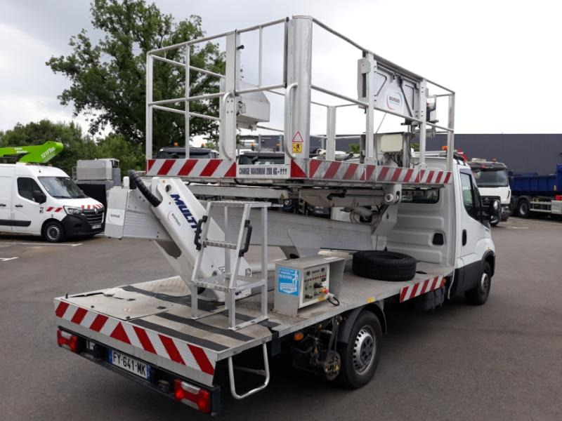 Iveco Daily 35S14 Plateau Nacelle 6m50 Spécial tunnel - Billift: bild 4 Iveco Daily 35S14 Plateau Nacelle 6m50 Spécial tunnel - Billift: bild 4