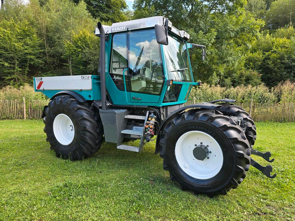 Fendt Xylon 524 Ez. 2003 50kmh 7900 Stunden Traktor Schlepper 522 520 - Traktor: bild 3 Fendt Xylon 524 Ez. 2003 50kmh 7900 Stunden Traktor Schlepper 522 520 - Traktor: bild 3