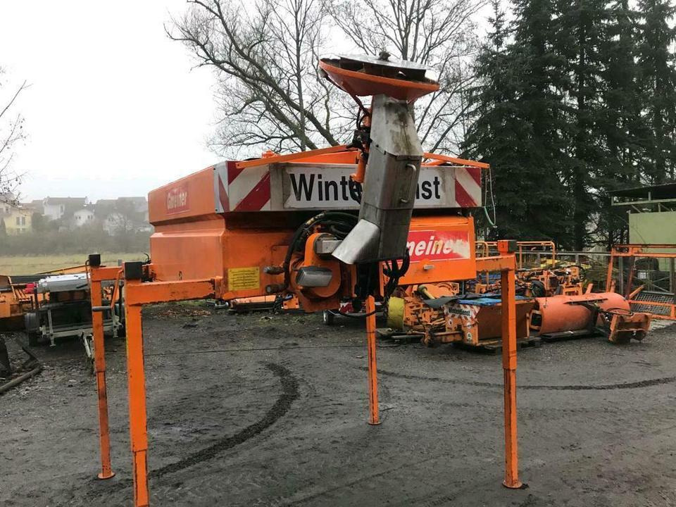 Gmeiner Salzstreuer 2m3 für Unimog 400 300 500 427 fendt xylon - Sand-/ Saltspridare: bild 2 Gmeiner Salzstreuer 2m3 für Unimog 400 300 500 427 fendt xylon - Sand-/ Saltspridare: bild 2