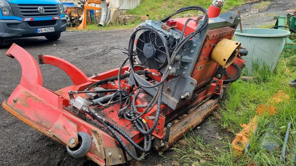 Loipfinger T320KLM Mähwerk Mulchgerät Mulchmäher für Aebi Kubota Iseki Deutz Fendt - Gräsklippare: bild 3 Loipfinger T320KLM Mähwerk Mulchgerät Mulchmäher für Aebi Kubota Iseki Deutz Fendt - Gräsklippare: bild 3