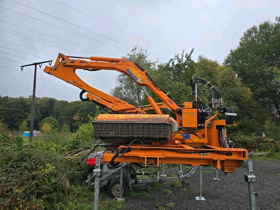 Mulag MHU 800 2020 Mähausleger Böschungsmäher Böschungsmulcher für Unimog 405 U 300 400 500 318 423 427 430 527 535 530 Mercedes-Benz - Armklippare: bild 4 Mulag MHU 800 2020 Mähausleger Böschungsmäher Böschungsmulcher für Unimog 405 U 300 400 500 318 423 427 430 527 535 530 Mercedes-Benz - Armklippare: bild 4