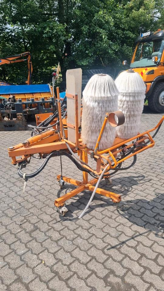 Schmidt RPS-H Leitpfostenwaschgerät Mulag Leitblankenwaschgerät für Unimog 405 u300 400 500 423 318 430 427 527 - Sopaggregat: bild 2 Schmidt RPS-H Leitpfostenwaschgerät Mulag Leitblankenwaschgerät für Unimog 405 u300 400 500 423 318 430 427 527 - Sopaggregat: bild 2