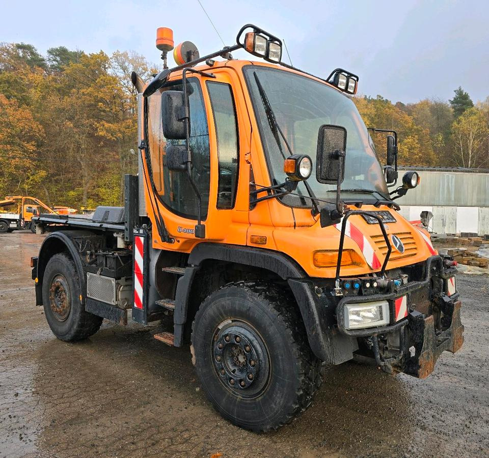 Unimog U400 Bluetec 5 2011 405 Mercedes-Benz U 300 500 423 427 430 527 530 - Utility/ Specialfordon: bild 2 Unimog U400 Bluetec 5 2011 405 Mercedes-Benz U 300 500 423 427 430 527 530 - Utility/ Specialfordon: bild 2