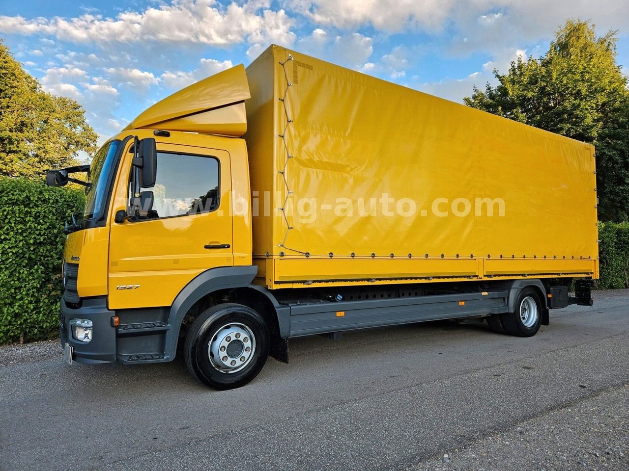 Mercedes-Benz Atego 1327 L BREMS/SPUR-ASS*DIFF-Sperre*AHK*7.2 - Flakbil: bild 3 Mercedes-Benz Atego 1327 L BREMS/SPUR-ASS*DIFF-Sperre*AHK*7.2 - Flakbil: bild 3