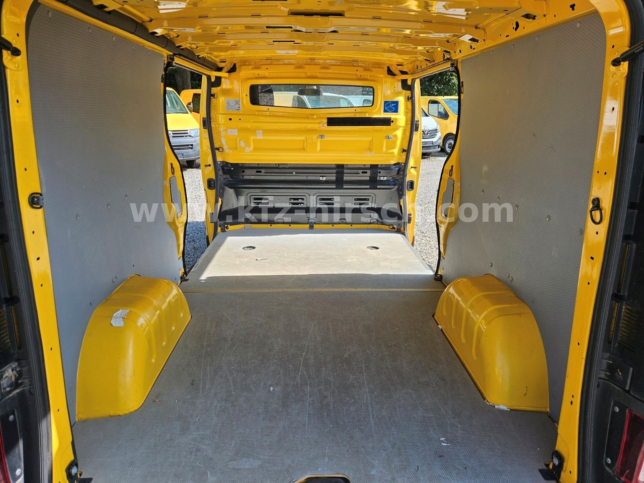 Renault Trafic Kasten L2H1 Maxi Lang Kamera 1.Hand LED - Persontransport: bild 4 Renault Trafic Kasten L2H1 Maxi Lang Kamera 1.Hand LED - Persontransport: bild 4