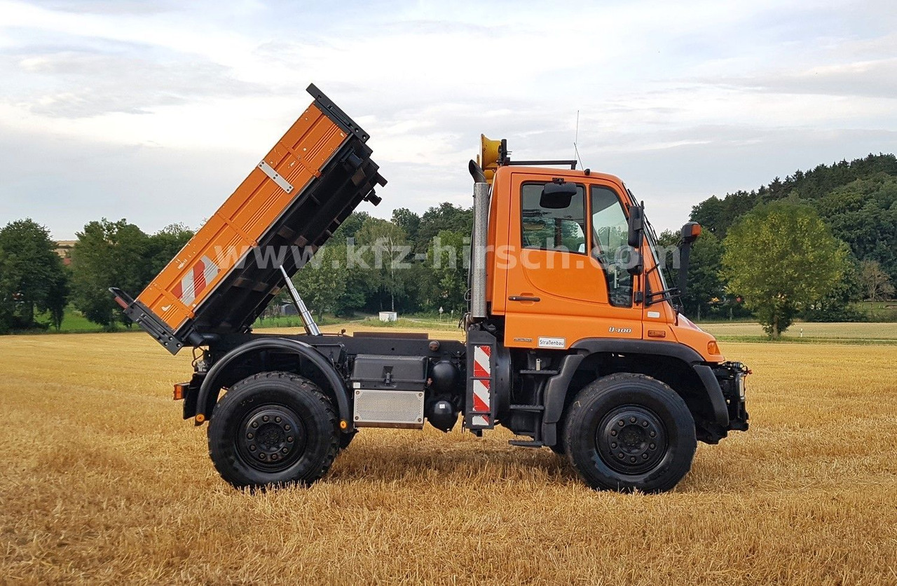 Unimog U400 405/12*HYDROSTAT*VARIOPILOT*Euro4*Kipper - Tippbil lastbil: bild 2 Unimog U400 405/12*HYDROSTAT*VARIOPILOT*Euro4*Kipper - Tippbil lastbil: bild 2