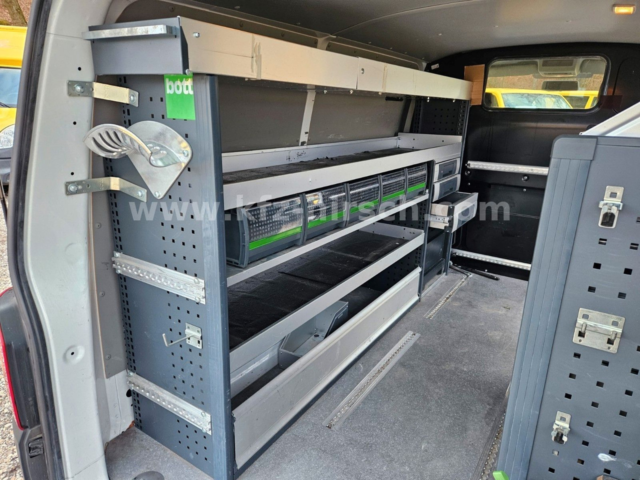 Volkswagen T6 Auto/ DSG Bott Sortimo Stdhzg Behindertenger. - Persontransport: bild 4 Volkswagen T6 Auto/ DSG Bott Sortimo Stdhzg Behindertenger. - Persontransport: bild 4