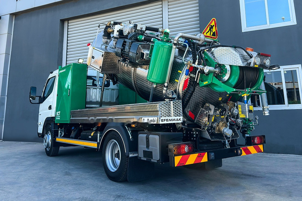 EFEMMAK S-Combi Combined Sewer Jetting And Vacuum Vehicle - Sugbil: bild 4 EFEMMAK S-Combi Combined Sewer Jetting And Vacuum Vehicle - Sugbil: bild 4
