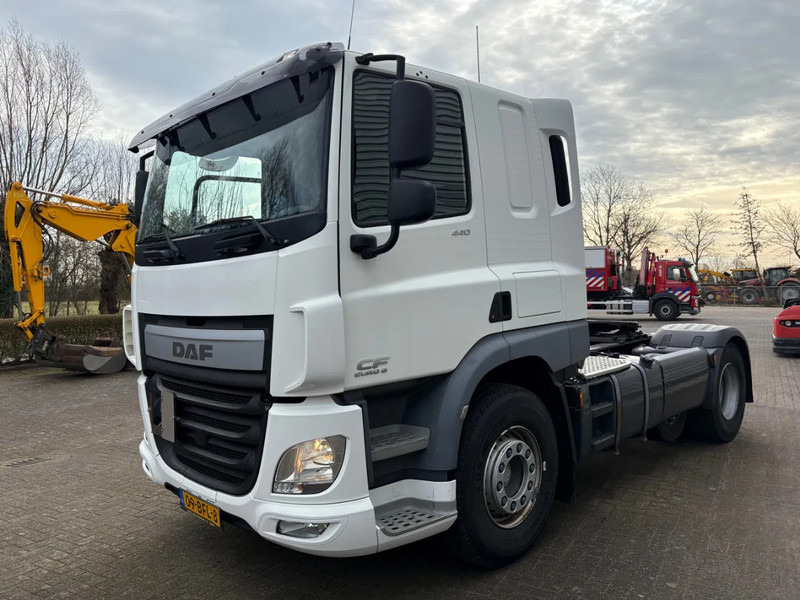 DAF CF 440 / BULK COMPRESSOR / ADR TANK TRANSPORT / - Dragbil: bild 2 DAF CF 440 / BULK COMPRESSOR / ADR TANK TRANSPORT / - Dragbil: bild 2