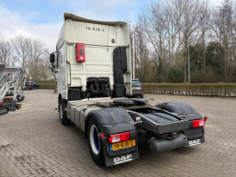 DAF XF 460 4x2 / APK - TUV JANUARI 2026 / HOLLAND TRUCK / ADR KLASSE I II III / 2 BEDS / - Dragbil: bild 3 DAF XF 460 4x2 / APK - TUV JANUARI 2026 / HOLLAND TRUCK / ADR KLASSE I II III / 2 BEDS / - Dragbil: bild 3