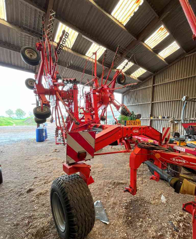 Kuhn GA 8521 zwadhark zwiller rugger rake weidebouwmachines - Hövändare: bild 4 Kuhn GA 8521 zwadhark zwiller rugger rake weidebouwmachines - Hövändare: bild 4