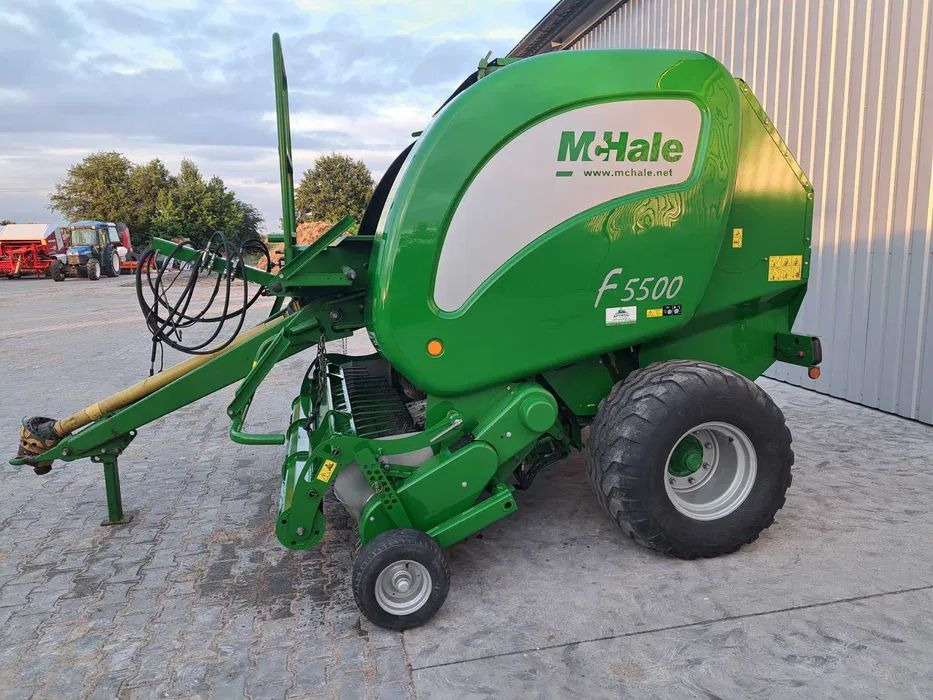 Mchale F5500 - Rundbalspress: bild 1 Mchale F5500 - Rundbalspress: bild 1
