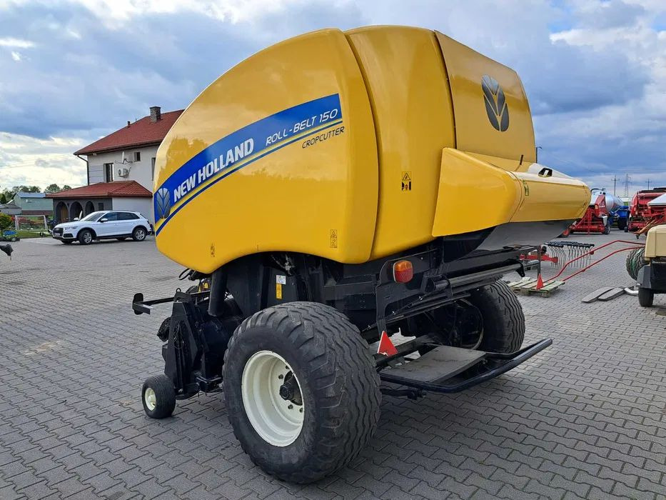 New Holland roll-belt 150 cropcutter - Rundbalspress: bild 3 New Holland roll-belt 150 cropcutter - Rundbalspress: bild 3