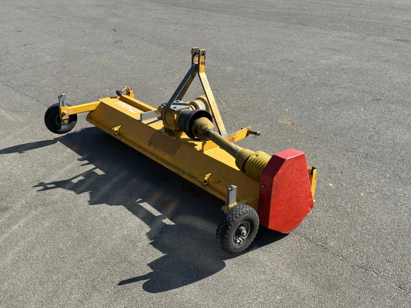 Diversen Verticuteermachine M4004 - Tvåhjulstraktor: bild 5 Diversen Verticuteermachine M4004 - Tvåhjulstraktor: bild 5