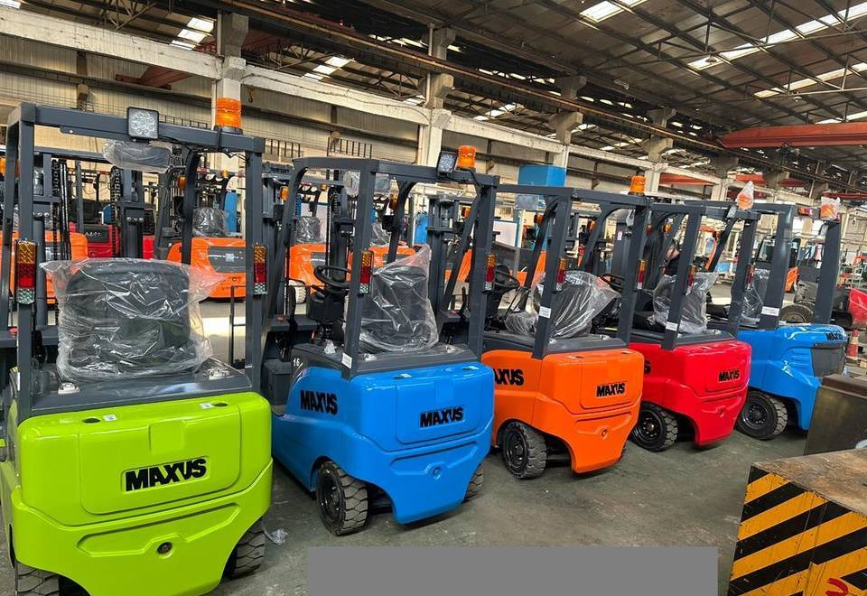 NEW MAXUS 50 HP 4x4 Tractor Warranty | НОВИЙ MAXUS 50 К.с. 4x4 Трактор Гарантія - Traktor: bild 5 NEW MAXUS 50 HP 4x4 Tractor Warranty | НОВИЙ MAXUS 50 К.с. 4x4 Трактор Гарантія - Traktor: bild 5