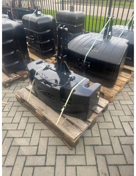 Zuidberg 800 KG Gewichtenblok - Reservdelar för Lantbruksmaskiner: bild 1 Zuidberg 800 KG Gewichtenblok - Reservdelar för Lantbruksmaskiner: bild 1