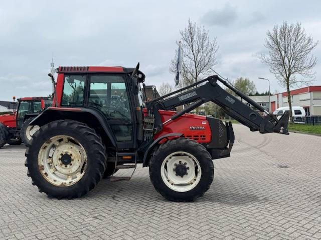 Valtra Valmet 6650 Hitech, voorlader, vloeistofkoppeling - Traktor: bild 4 Valtra Valmet 6650 Hitech, voorlader, vloeistofkoppeling - Traktor: bild 4