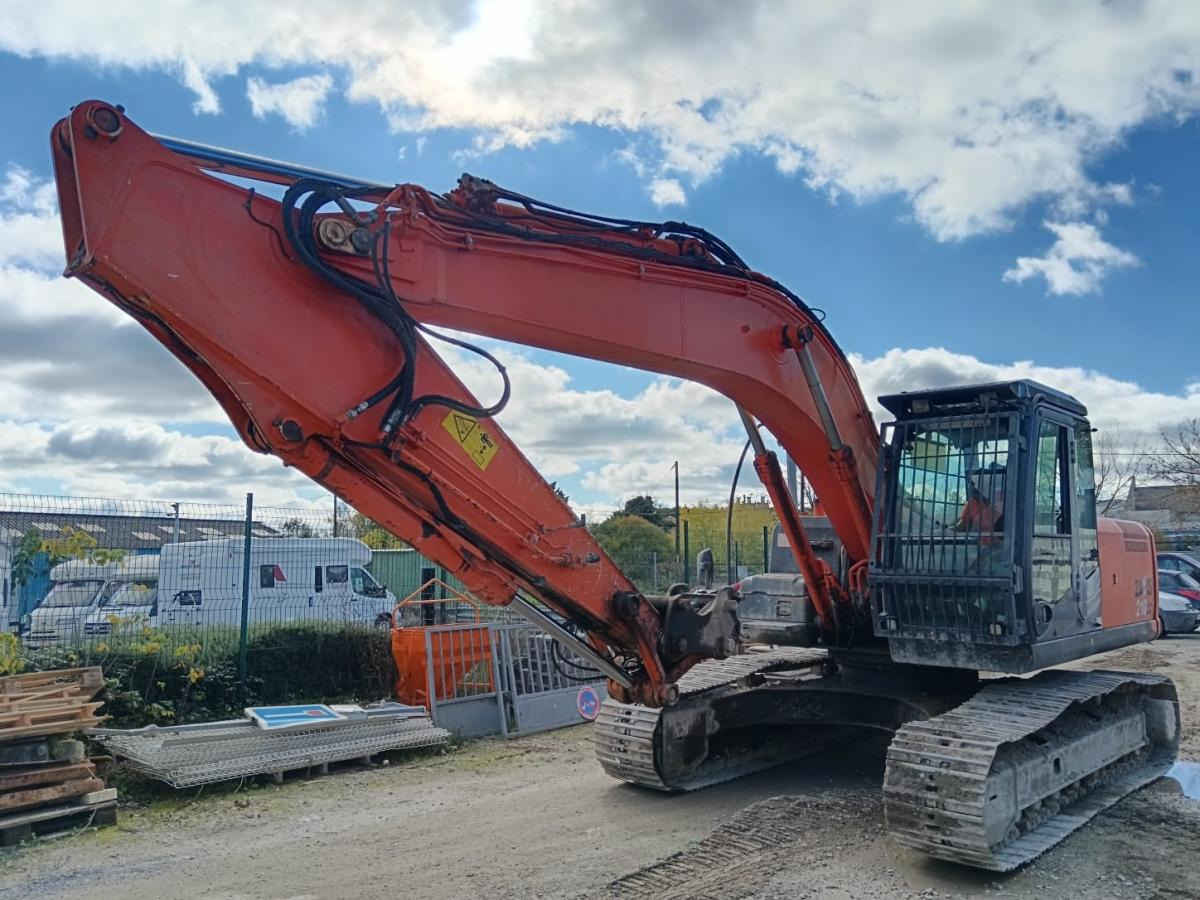 Hitachi ZX210LC-3 - Bandgrävare: bild 1 Hitachi ZX210LC-3 - Bandgrävare: bild 1