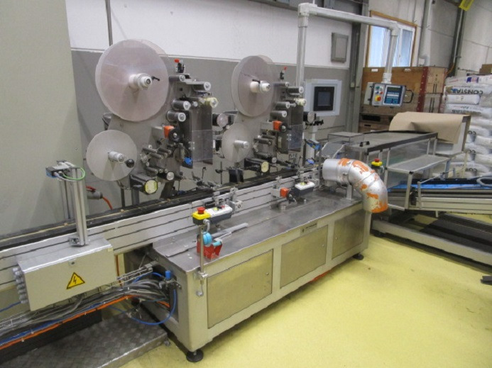 DECKEL ETIKETTIER ANLAGE SCHLEUTER GU 2 DO MIT 2xLÖFFELEINLEGESTATIONEN - Industrimaskin: bild 4 DECKEL ETIKETTIER ANLAGE SCHLEUTER GU 2 DO MIT 2xLÖFFELEINLEGESTATIONEN - Industrimaskin: bild 4