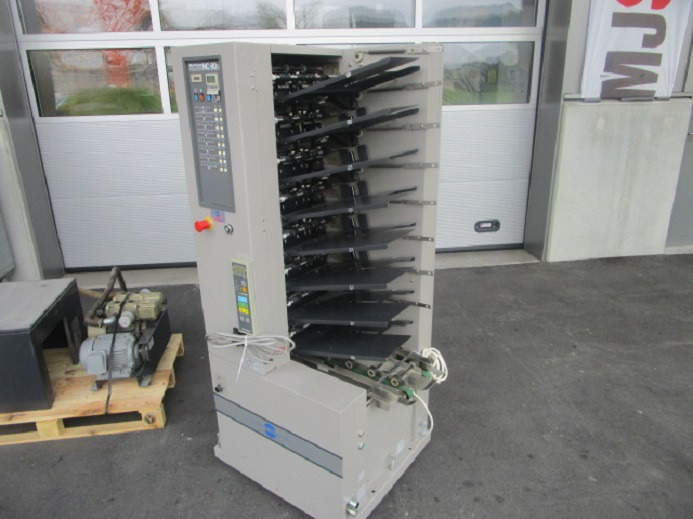 ZUSAMMENTRAGTURM HORIZON MC-80a MIT KOMPRESSOR - Tryckmaskin: bild 4 ZUSAMMENTRAGTURM HORIZON MC-80a MIT KOMPRESSOR - Tryckmaskin: bild 4