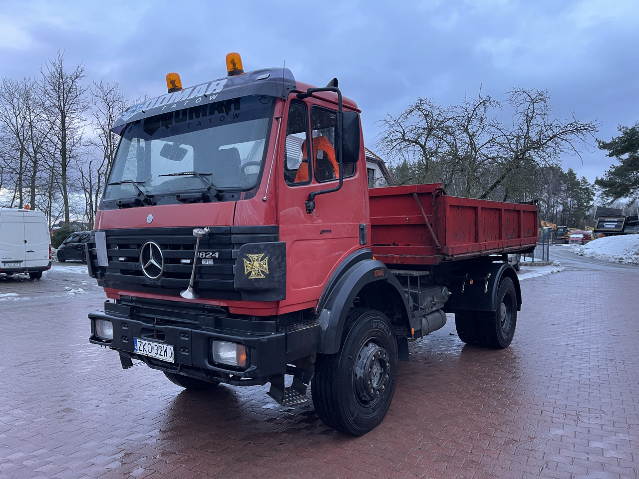 MERCEDES-BENZ 1824 - Tippbil lastbil: bild 3 MERCEDES-BENZ 1824 - Tippbil lastbil: bild 3