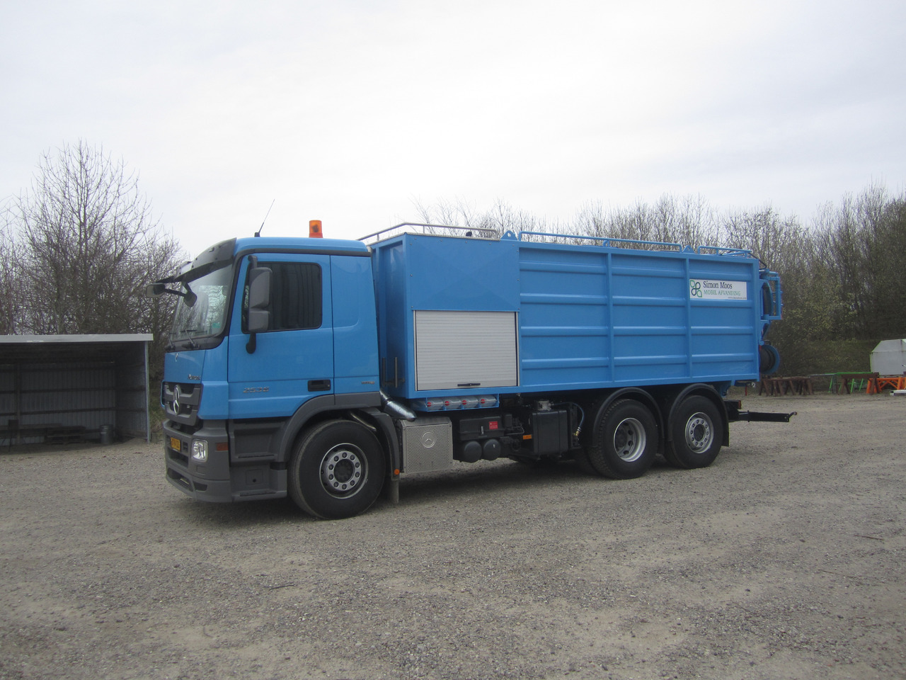 Mercedes VacuDrain 1372 - Sugbil: bild 1 Mercedes VacuDrain 1372 - Sugbil: bild 1