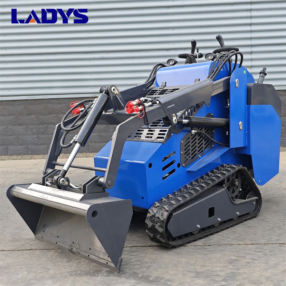 LADYS Free Shipping Mini Skid Steer Loader Compact Track Electric/Diesel Chinese Mini Skid Steer Loader For Sale With Mini Skid Steer Attachments 4 In 1 Bucket - Kompaktlastare/ Slirstyrda lastare: bild 1 LADYS Free Shipping Mini Skid Steer Loader Compact Track Electric/Diesel Chinese Mini Skid Steer Loader For Sale With Mini Skid Steer Attachments 4 In 1 Bucket - Kompaktlastare/ Slirstyrda lastare: bild 1
