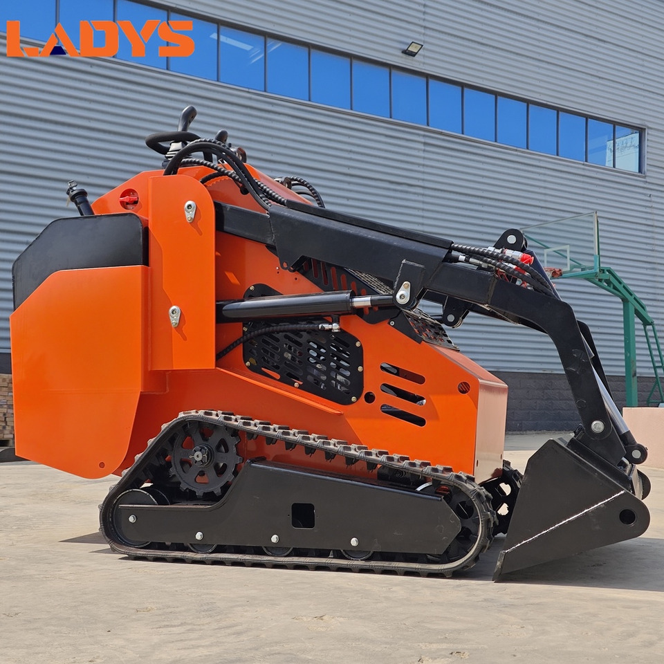 LADYS Free Shipping Mini Skid Steer Loader Compact Track Electric/Diesel Chinese Mini Skid Steer Loader For Sale With Mini Skid Steer Attachments 4 In 1 Bucket - Kompaktlastare/ Slirstyrda lastare: bild 2 LADYS Free Shipping Mini Skid Steer Loader Compact Track Electric/Diesel Chinese Mini Skid Steer Loader For Sale With Mini Skid Steer Attachments 4 In 1 Bucket - Kompaktlastare/ Slirstyrda lastare: bild 2
