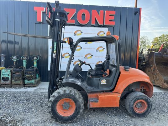 Ausa C200HX4 4X4 à 17900 € HT - Terrängtruck: bild 4 Ausa C200HX4 4X4 à 17900 € HT - Terrängtruck: bild 4